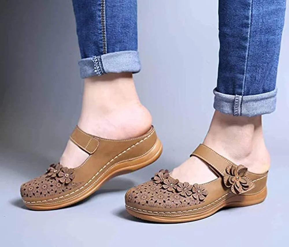 Mule Clogs Shoes for Women Summer PU Leather Flower Slip on Sandal Ladies Anti Slip Loafer Flat Garden Mules Closed Toe Backless Comfort Breathable Walking Slippers,Brown,US9/EU40