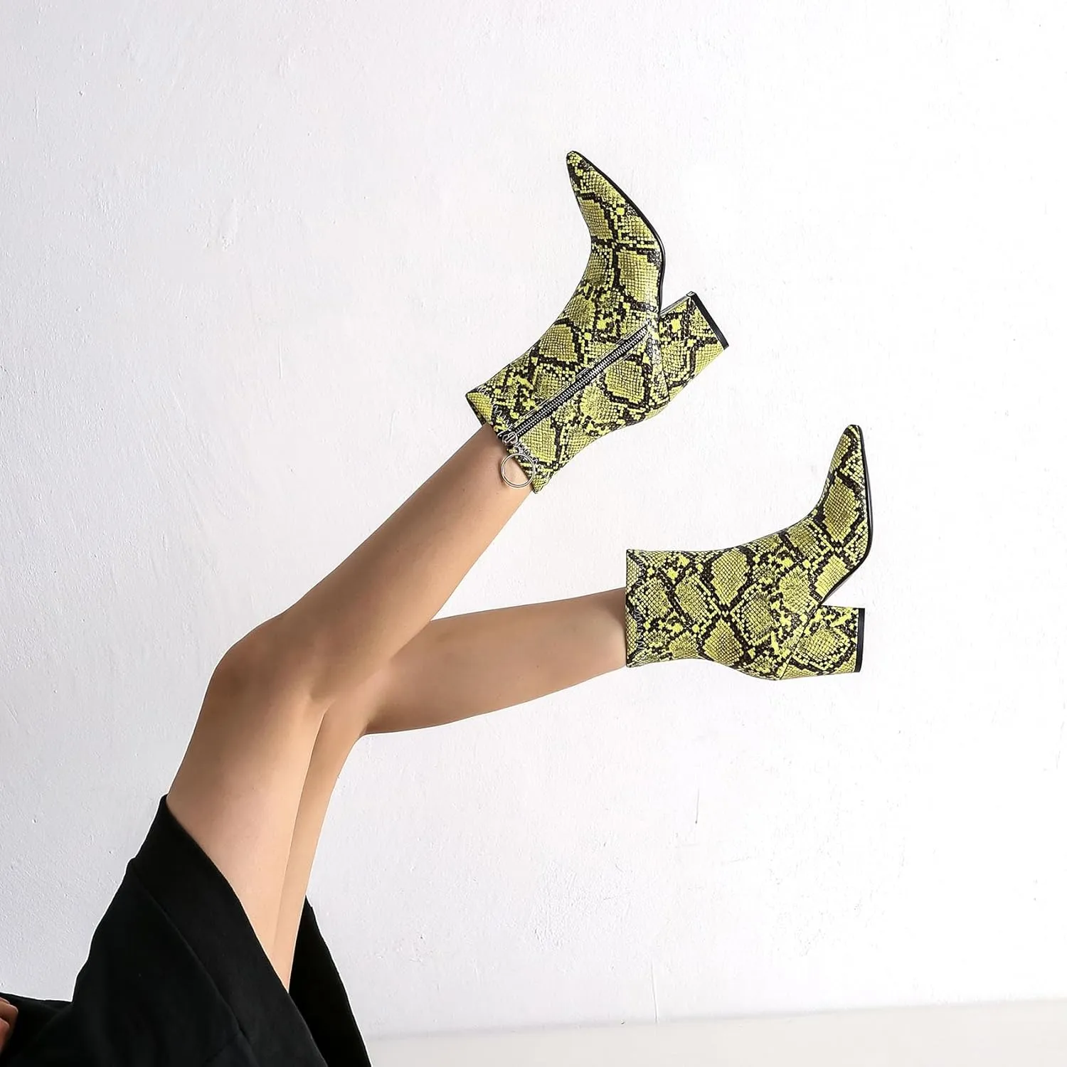 SHEMEE Women's Snakeskin Chunky High Heels Booties Pointed Toe Block Heel Snake Print Side Zipper Ankle Boots Fashion Dress Shoes