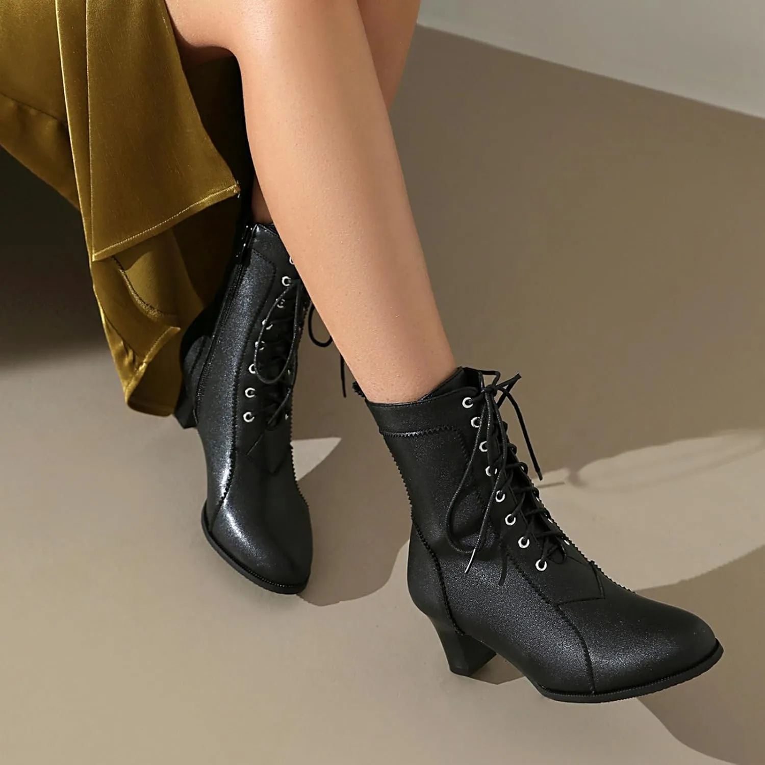 Uniquelly Women Vintage Victorian Boots Kitten Heel Lace Up Ankle Boots 70s Witch Granny Booties Side Zipper Round Toe Victorian Shoes