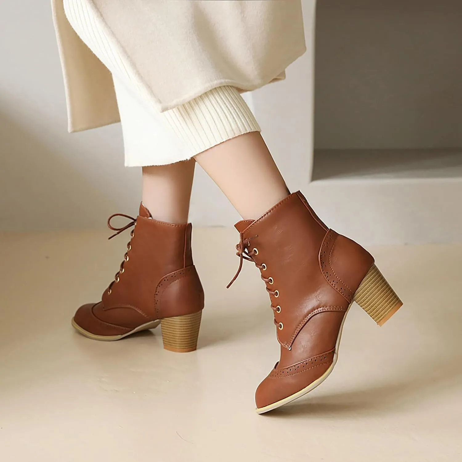 Uniquelly Womens Wingtip Booties Chunky Heel Ankle Boots Lace Up Round Toe Vintage Comfortable Winter Shoes