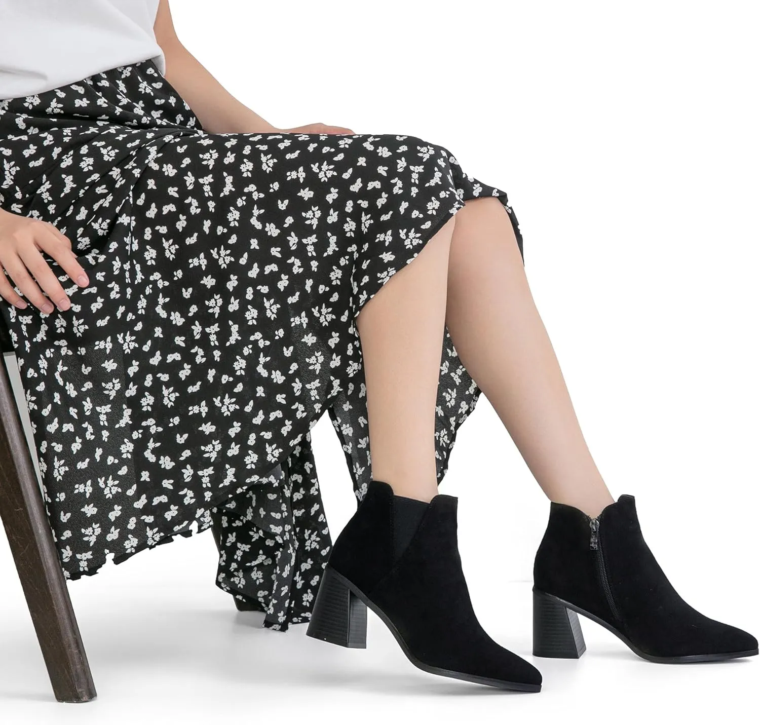 Vepose Women's 9631 Ankle Booties Pointed Toe, Block Chunky Heel Boots with Side Zipper