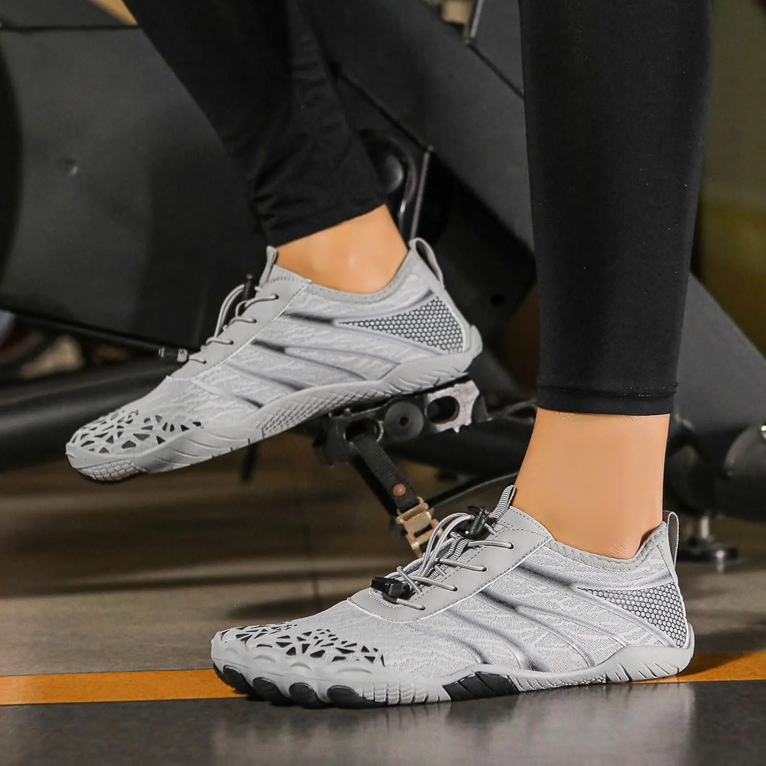 Women Hike Barefoot Shoes Men Breathable & Non-Slip Footwear Barefoot Shoes with Wide Toe Box, Quick Dry Athletic Beach Swim Surf Hiking Trail Running Shoe