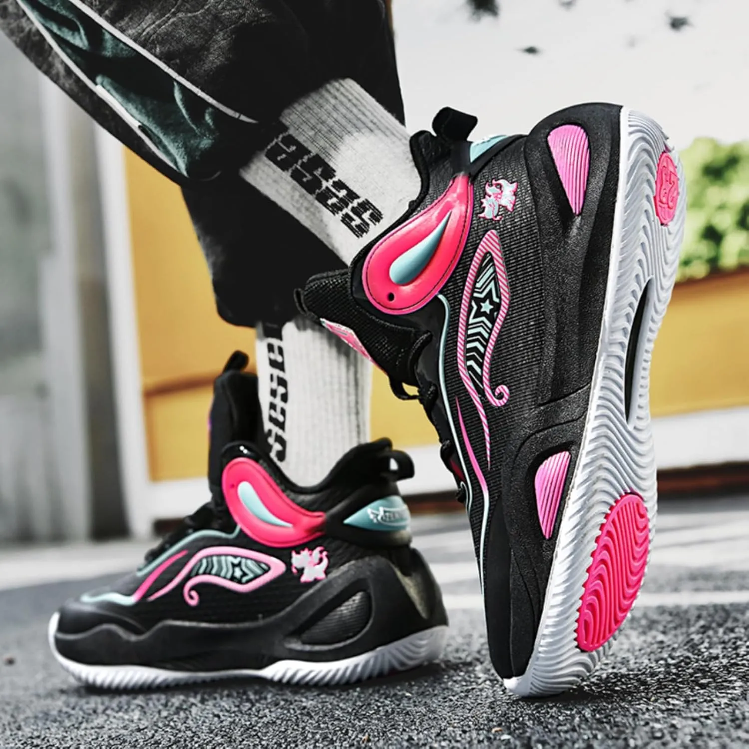 Womens Breathable Mesh Lace Up Basketball Shoes Fashion Lightweight Non-Slip Running Sneakers Soft Sole Athletic Tennis Casual Walking Sport Shoes