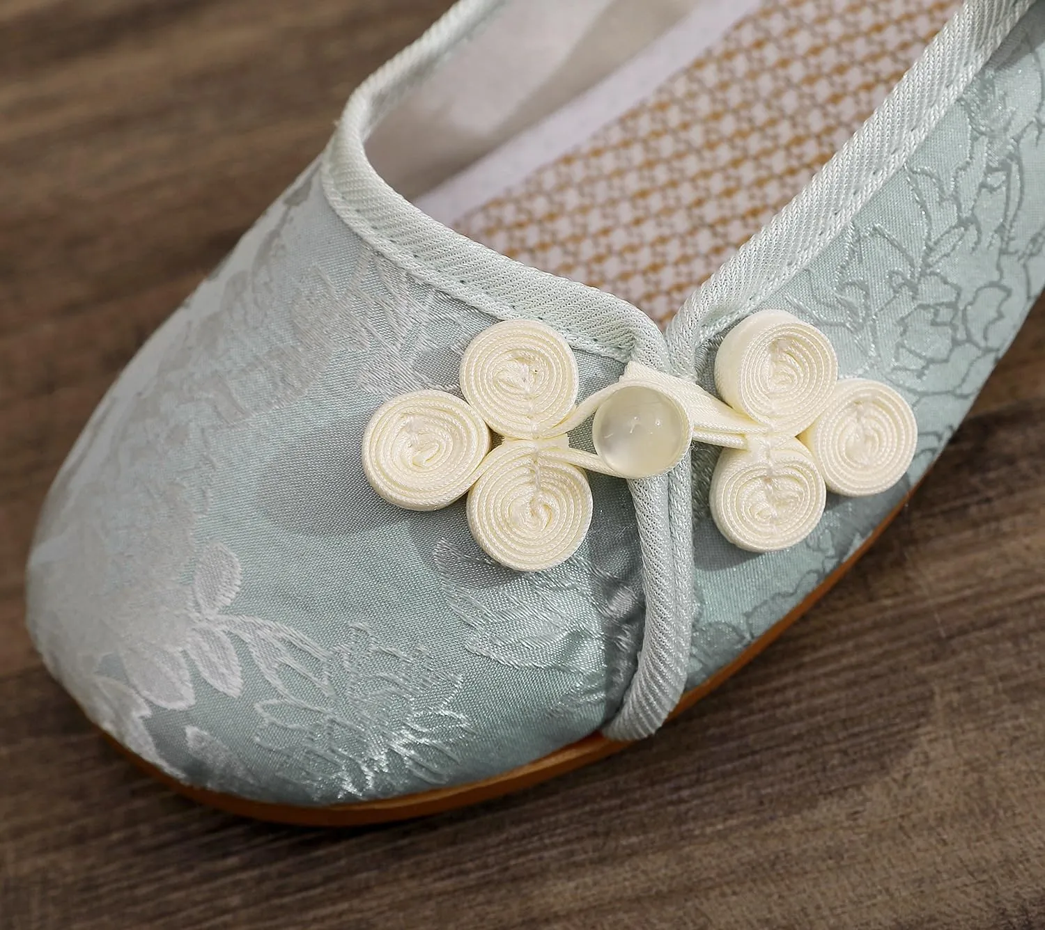Women's Elegant Satin Chinese Style Hanfu Shoes Exquisite Flower Embroidered Ballet Flats Shoes Retro Classic Ethnic Style Ladies Casual Slip On Walking Shoes(Color:Green,Size:7)