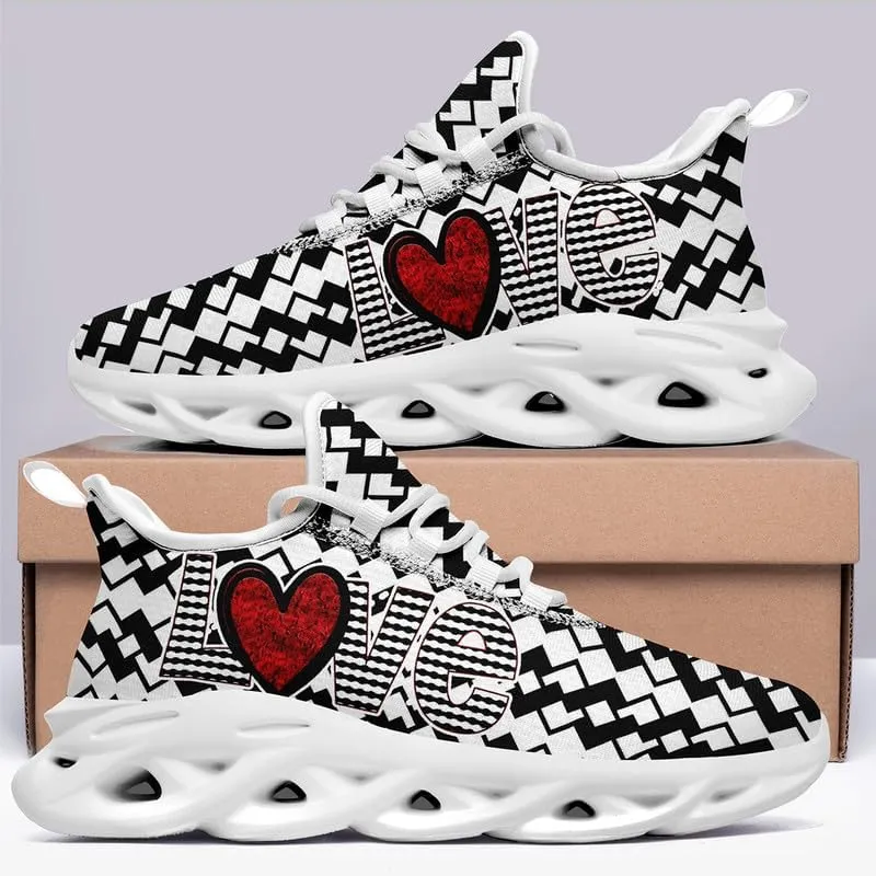 Women's Love Print Sneakers, Lightweight Breathable Casual Walking Shoes – Trendy Romantic Heart Design Athletic Sneakers