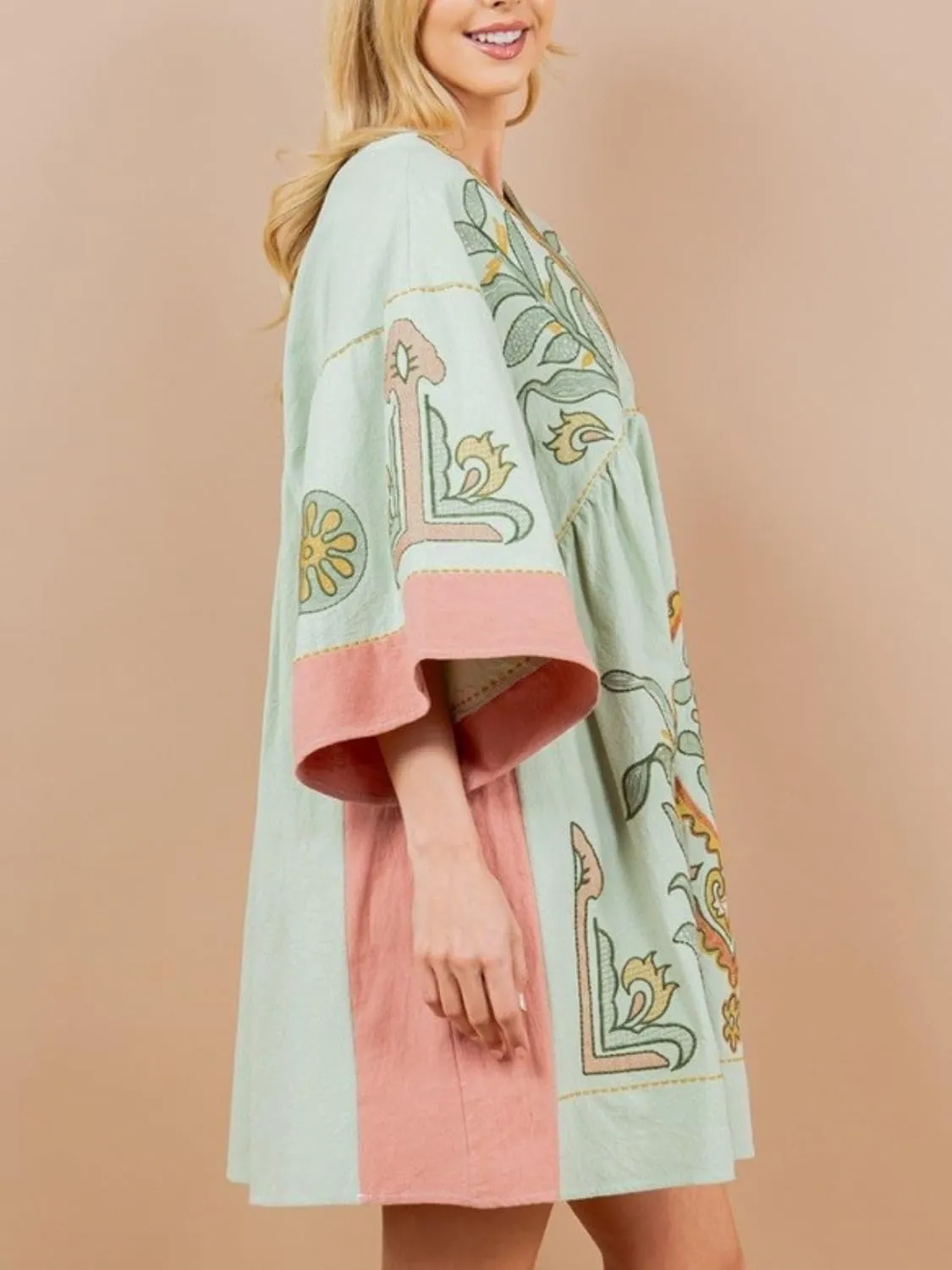 Womens Oversized Embroidered Dress with V-Neck and 3/4 Sleeves Vintage Embroidery Babydoll Dress