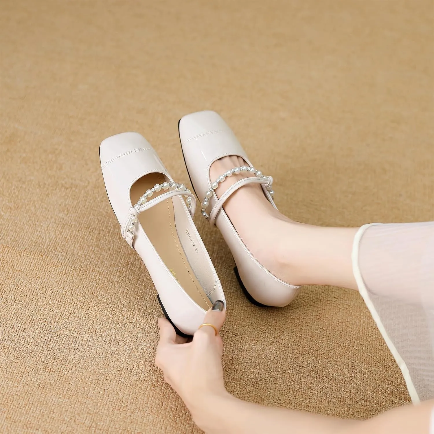 Women's Patent Leather Square Toe Mary Jane Flats Elegant Pearl Strap Slip-On Soft Ballet Walking Shoes Comfortable Casual Dress Flat Shoes
