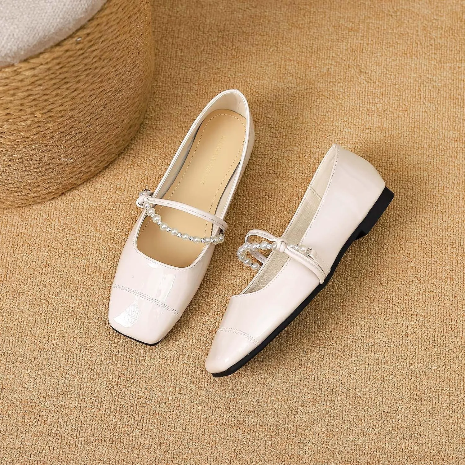 Women's Patent Leather Square Toe Mary Jane Flats Elegant Pearl Strap Slip-On Soft Ballet Walking Shoes Comfortable Casual Dress Flat Shoes
