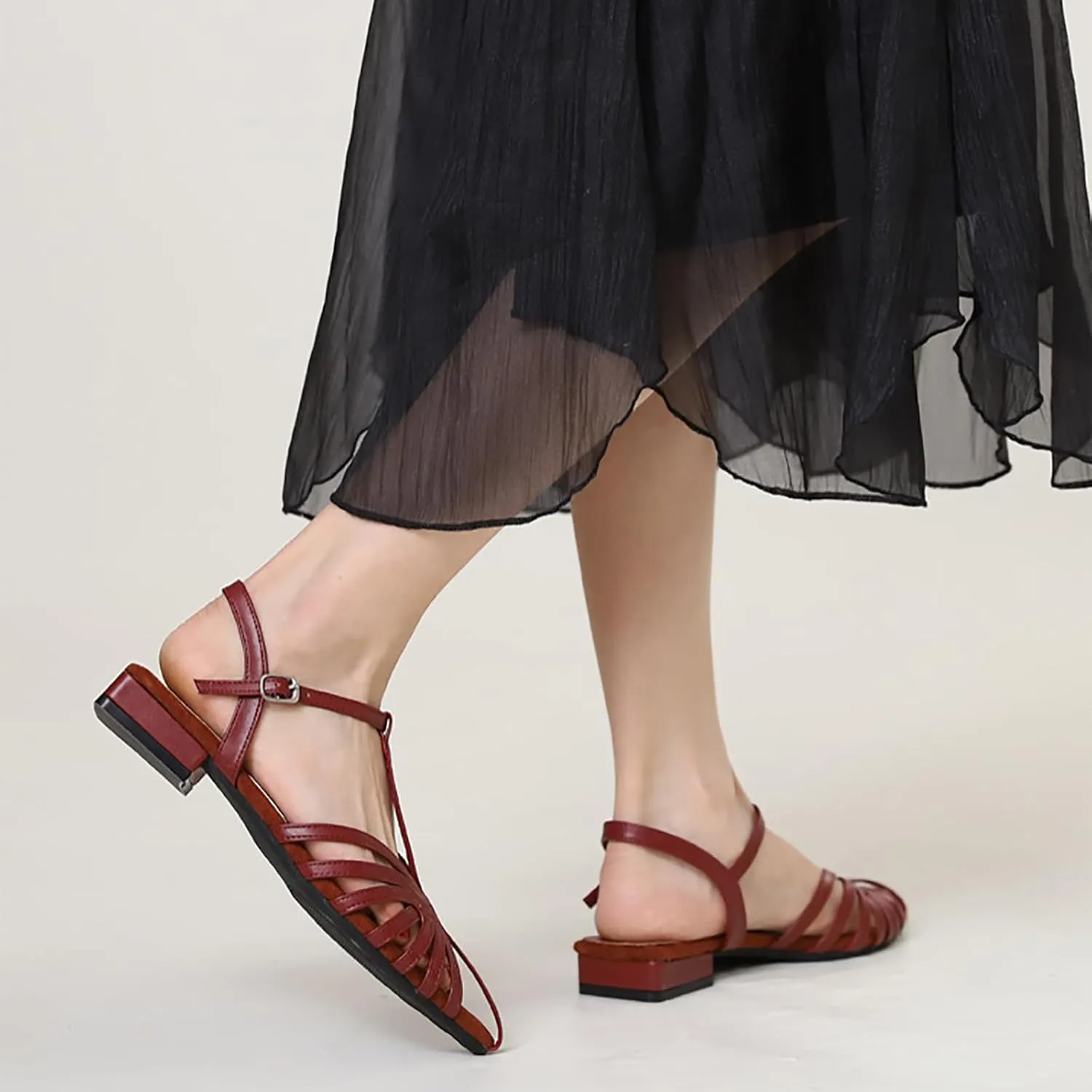 Women'S Strappy Pointed Closed Toe Low Chunky Heel Roman Sandals Fashion Adjustable Buckle Cut Out Cage Comfortable Flat Fisherman Sandals Casual Summer Breathable T Strap Beach Sandals