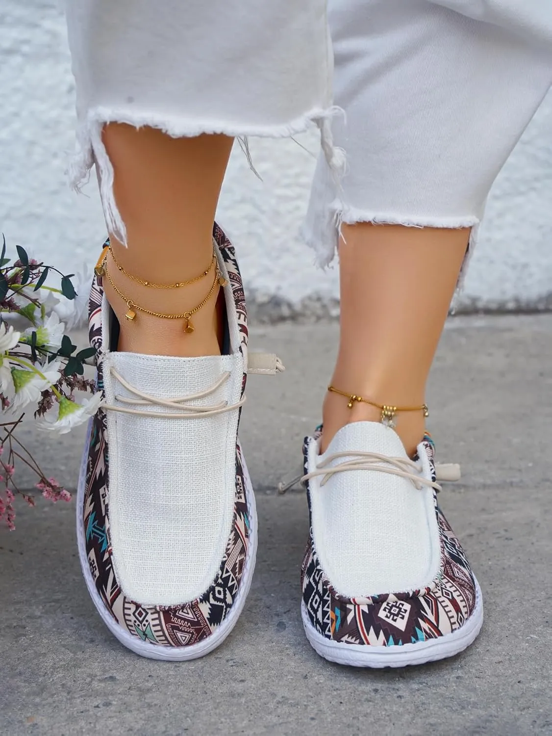 Women's White Upper Aztec Print Canvas Loafers Elastic Strips Closure Slip-on Sneakers Sporty Coolgirl's Comfort Boat Shoes Unisex Lightweight Breathable Sports Shoes for Women/Men Adults/Teenagers