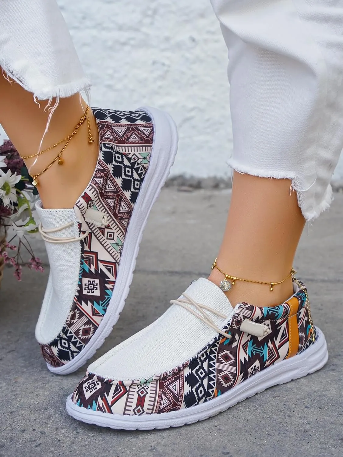 Women's White Upper Aztec Print Canvas Loafers Elastic Strips Closure Slip-on Sneakers Sporty Coolgirl's Comfort Boat Shoes Unisex Lightweight Breathable Sports Shoes for Women/Men Adults/Teenagers